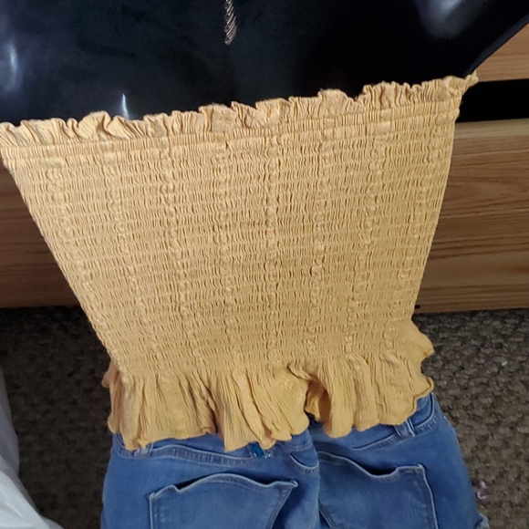 American Eagle yellow tube top 💛 - Picture 6 of 9